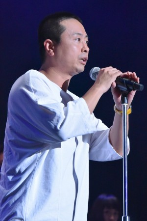 吉本坂46メンバーお披露目会開催＆囲み取材に登場した河本準一（次長課長）