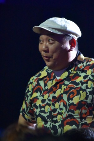 吉本坂46メンバーお披露目会開催＆囲み取材に登場した山本圭壱（極楽とんぼ）