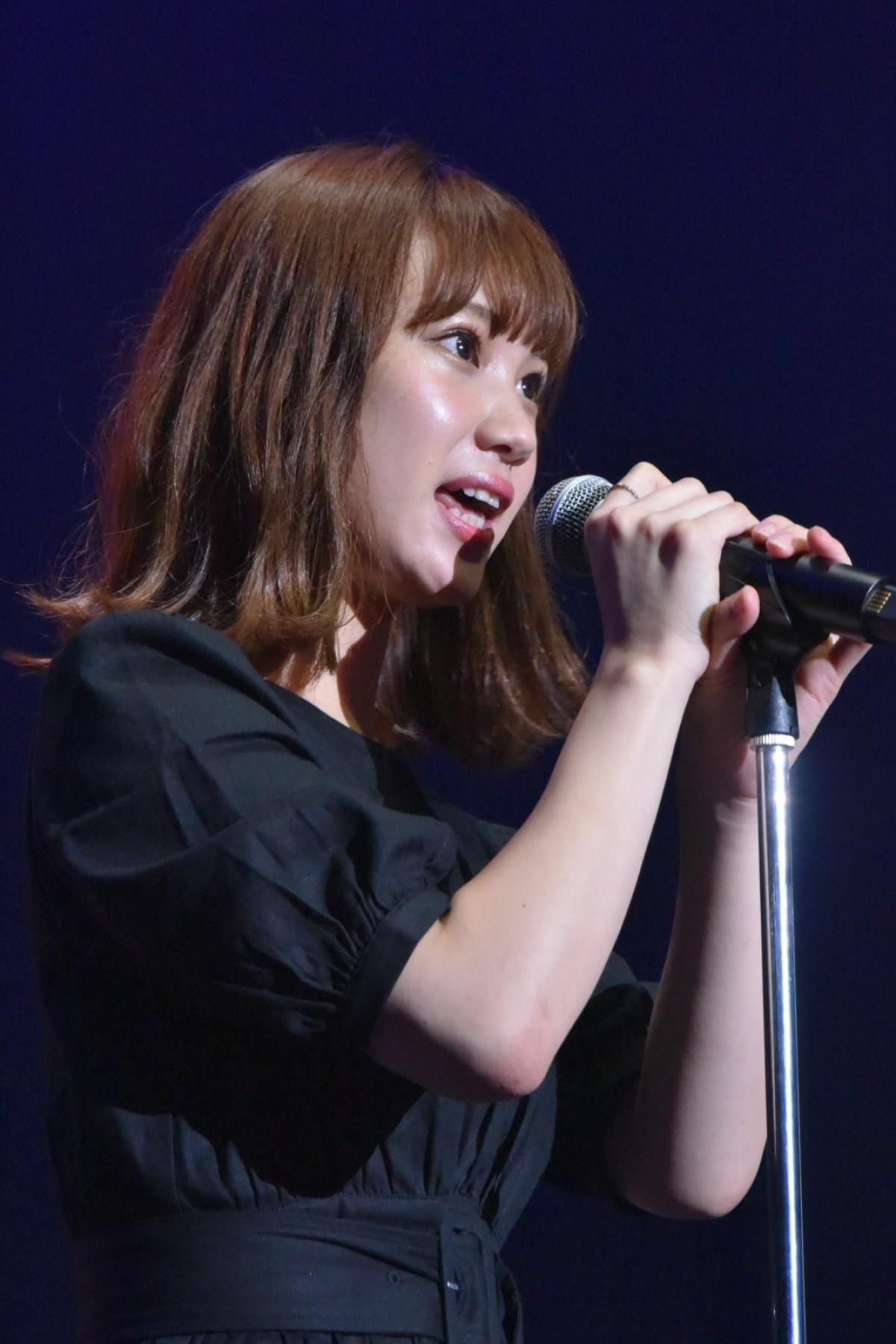 トレエン斎藤司、吉本坂46暫定センター抜擢！目標は「嵐になりたい」