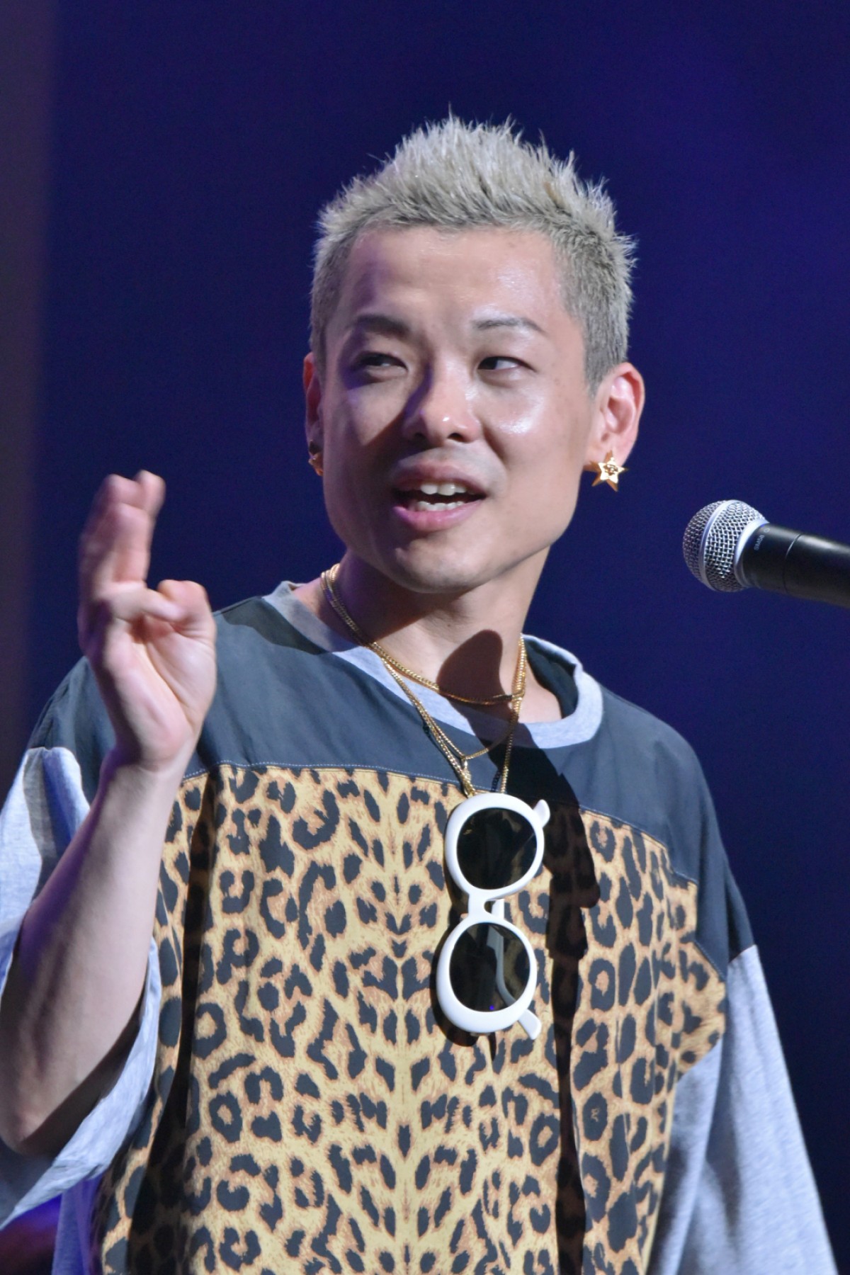 トレエン斎藤司、吉本坂46暫定センター抜擢！目標は「嵐になりたい」