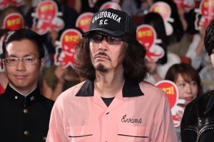 『音量を上げろタコ！なに歌ってんのか全然わかんねぇんだよ！！』完成披露試写会に登壇した三木聡監督