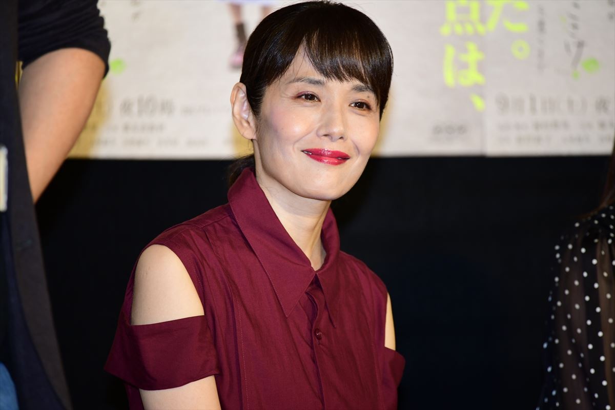 ドラマ主演の前田敦子、新婚生活をめぐる質問にも笑顔