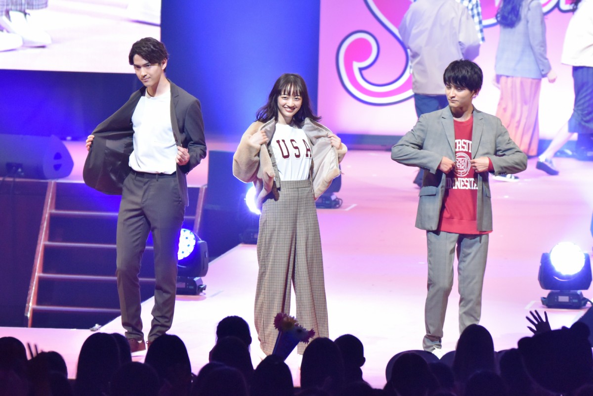 かわいい女子がいっぱい！ 「Seventeen 夏の学園祭 2018」フォト特集