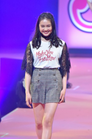 第22回「Seventeen夏の学園祭2018」に登場した箭内夢菜