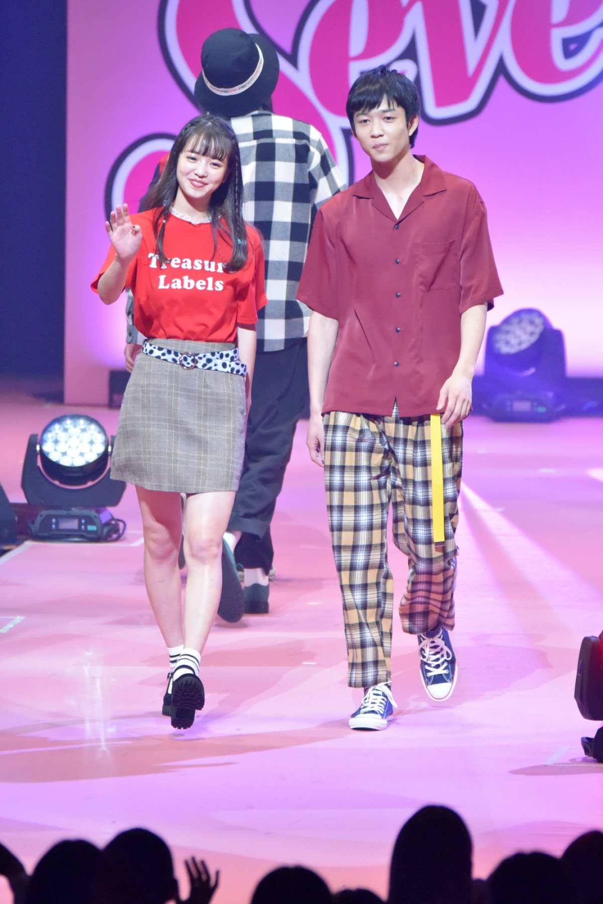 かわいい女子がいっぱい！ 「Seventeen 夏の学園祭 2018」フォト特集
