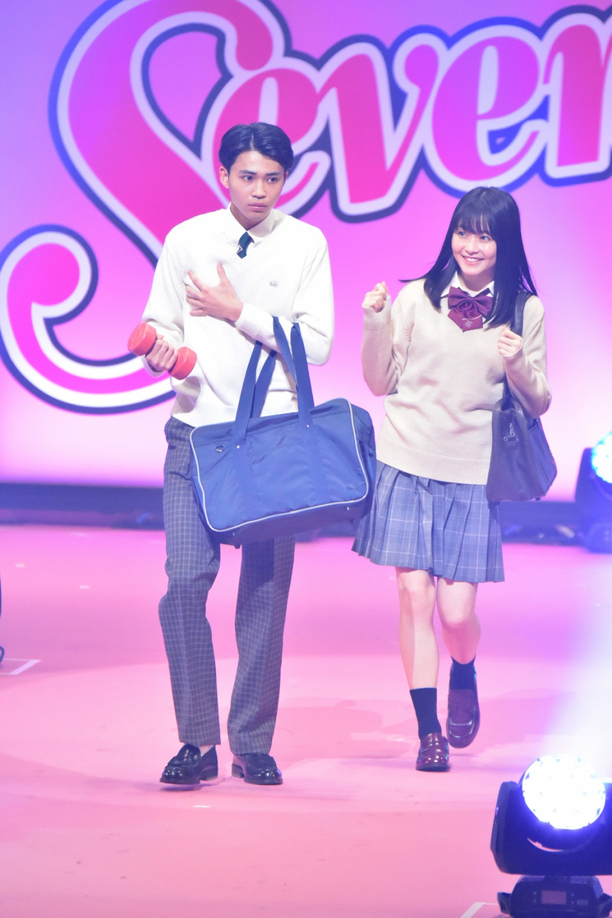 かわいい女子がいっぱい！ 「Seventeen 夏の学園祭 2018」フォト特集