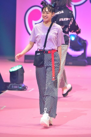 第22回「Seventeen夏の学園祭2018」に登場した南乃彩希