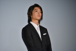 『コーヒーが冷めないうちに』完成披露試写会に登壇した伊藤健太郎