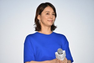 『コーヒーが冷めないうちに』完成披露試写会に登壇した石田ゆり子