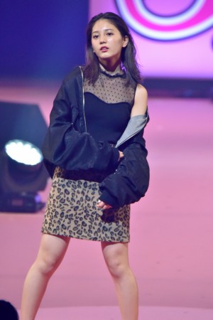 第22回「Seventeen夏の学園祭2018」に登場した小坂菜緒