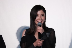 『検察側の罪人』初日舞台挨拶に登壇した吉高由里子