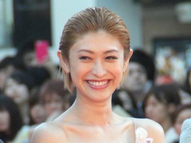 山田優 出産秘話 小栗旬はミートソースを食べながら 大変だなあ 18年8月25日 エンタメ ニュース クランクイン