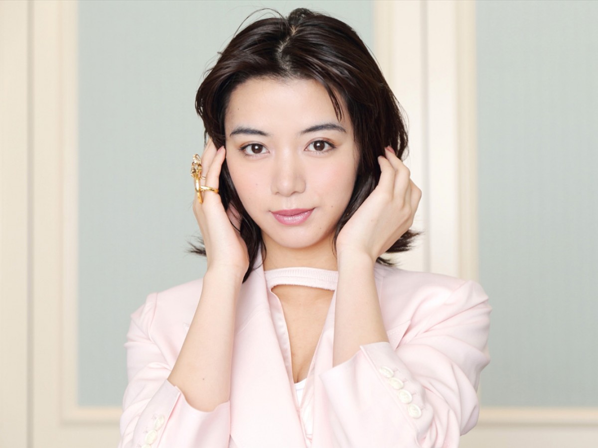 池田エライザ、髪ばっさりショートヘアに　浜辺美波、藤田ニコルら絶賛「可愛すぎ」