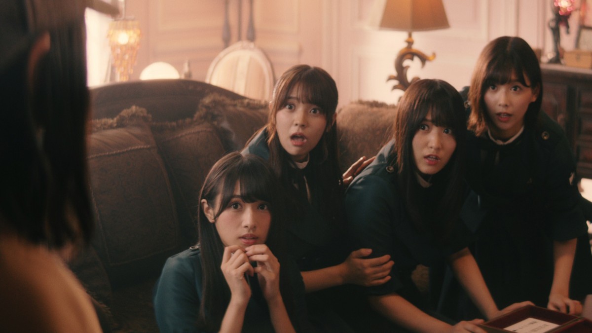 欅坂46・長濱ねるが名探偵に　ドヤ顔で謎を解決する新CM＆WEB動画公開