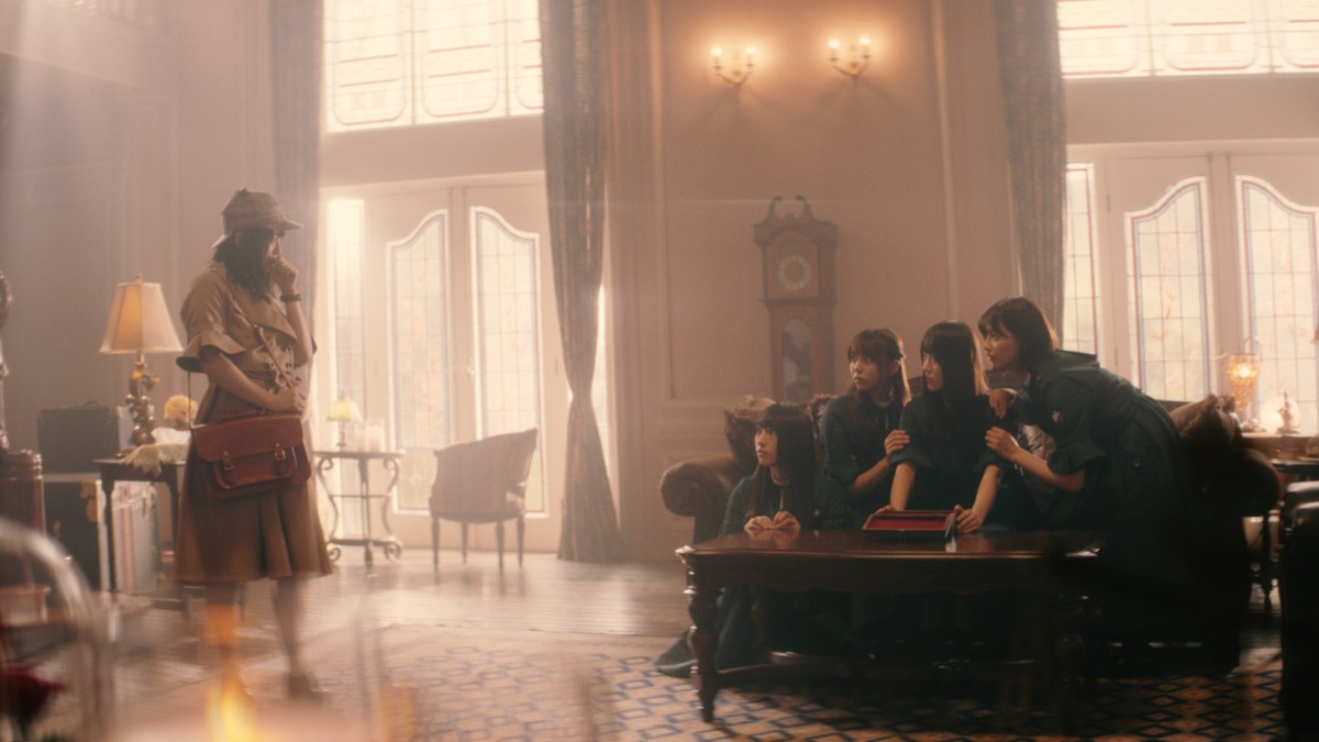 欅坂46・長濱ねるが名探偵に　ドヤ顔で謎を解決する新CM＆WEB動画公開