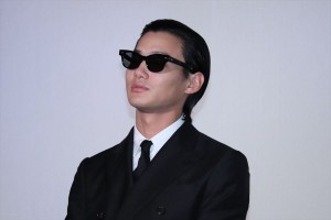 映画『純平、考え直せ』完成披露上映会舞台挨拶に登壇した野村周平