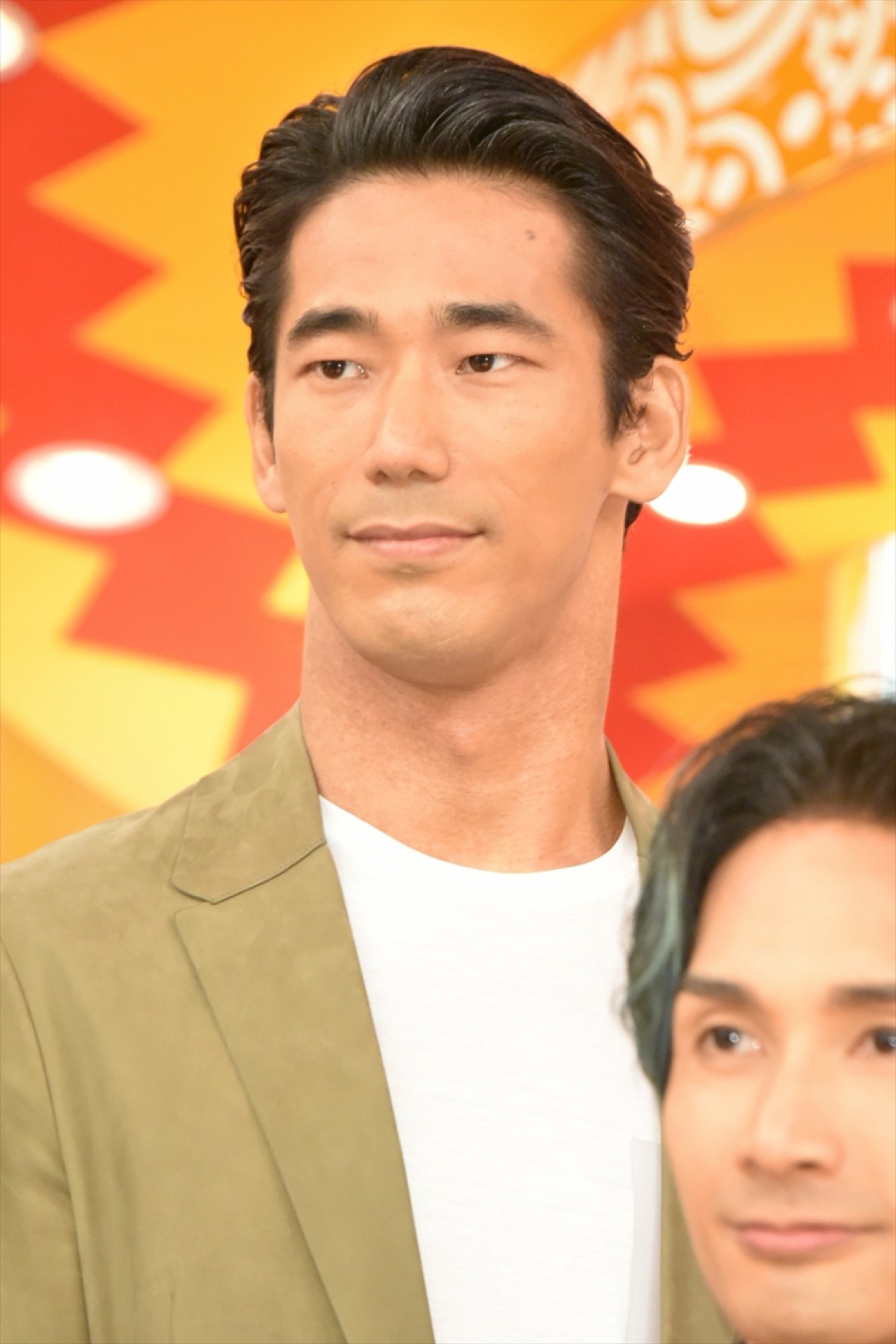 関口メンディー、メジャーリーガーに!?　粉まみれで「早く帰りたい…」