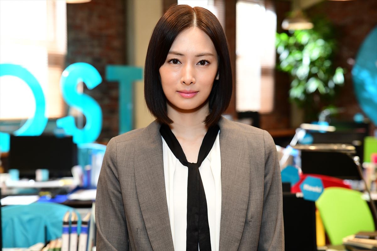 北川景子、新ヘアスタイルを脚本家・野木亜紀子に褒められ照れ笑い