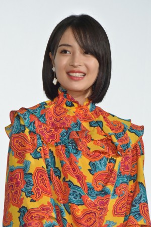 『SUNNY 強い気持ち・強い愛』公開初日舞台挨拶に登壇した広瀬すず