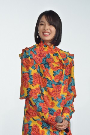 『SUNNY 強い気持ち・強い愛』公開初日舞台挨拶に登壇した広瀬すず
