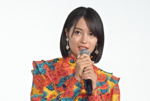 『SUNNY 強い気持ち・強い愛』公開初日舞台挨拶に登壇した広瀬すず