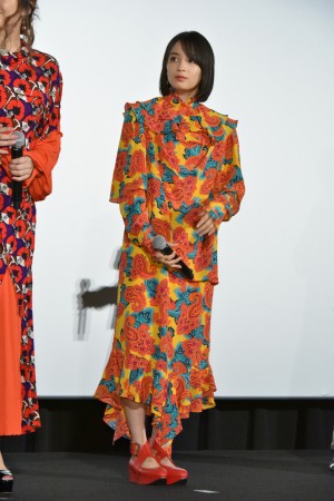 『SUNNY 強い気持ち・強い愛』公開初日舞台挨拶に登壇した広瀬すず