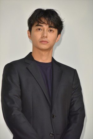 『寝ても覚めても』初日舞台挨拶に登壇した東出昌大