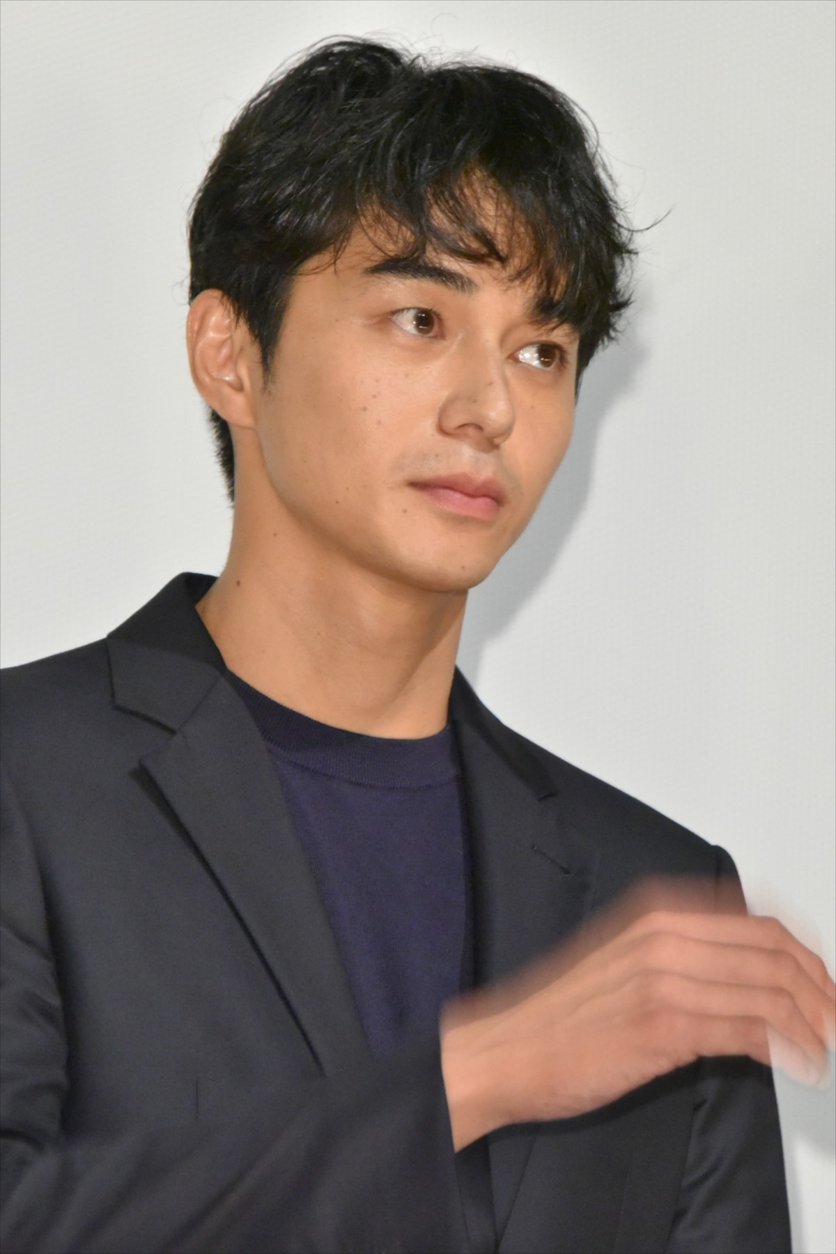 東出昌大、カンヌ出品の主演映画に自信「素晴らしい奇跡の連続」