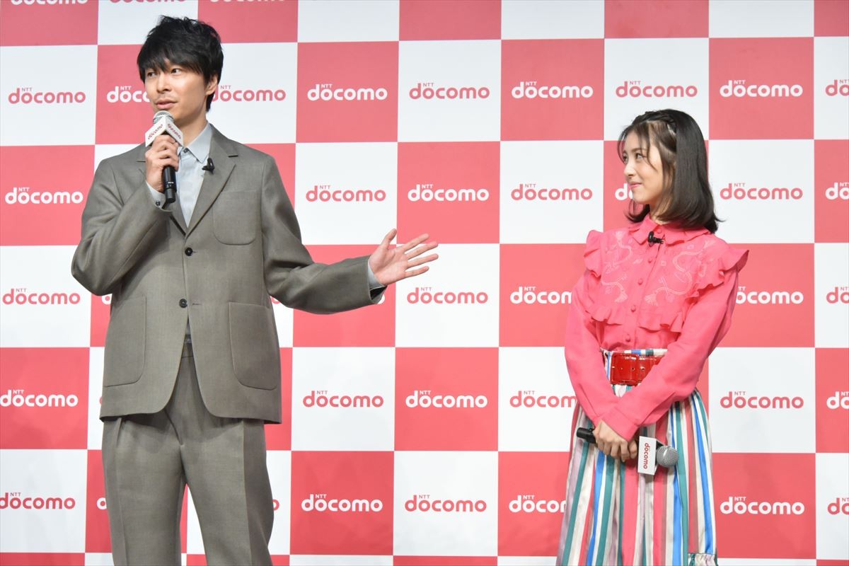 長谷川博己、新田真剣佑＆浜辺美波の輝きにボヤキ「一人だけオッサン」