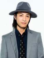 劉天華役で声優を務める鳥海浩輔