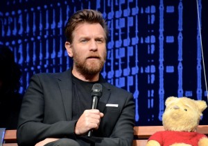 『プーと大人になった僕』ジャパンプレミアに登場したユアン・マクレガー