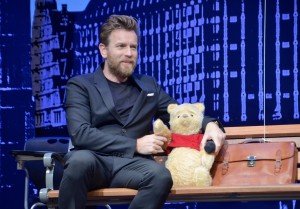 『プーと大人になった僕』ジャパンプレミアに登場したユアン・マクレガー