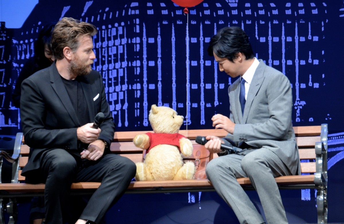 プーさんはまるでオビワン!?　堺雅人、ユアン・マクレガーをいじる