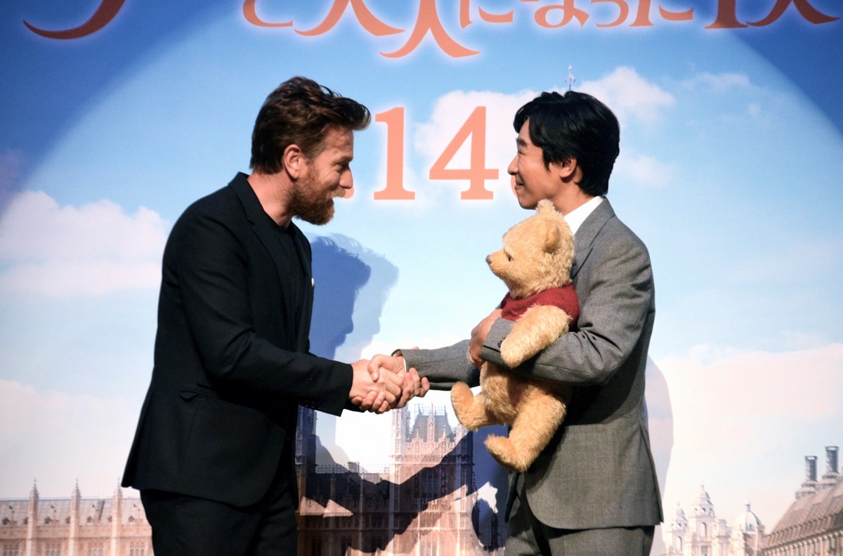 プーさんはまるでオビワン!?　堺雅人、ユアン・マクレガーをいじる