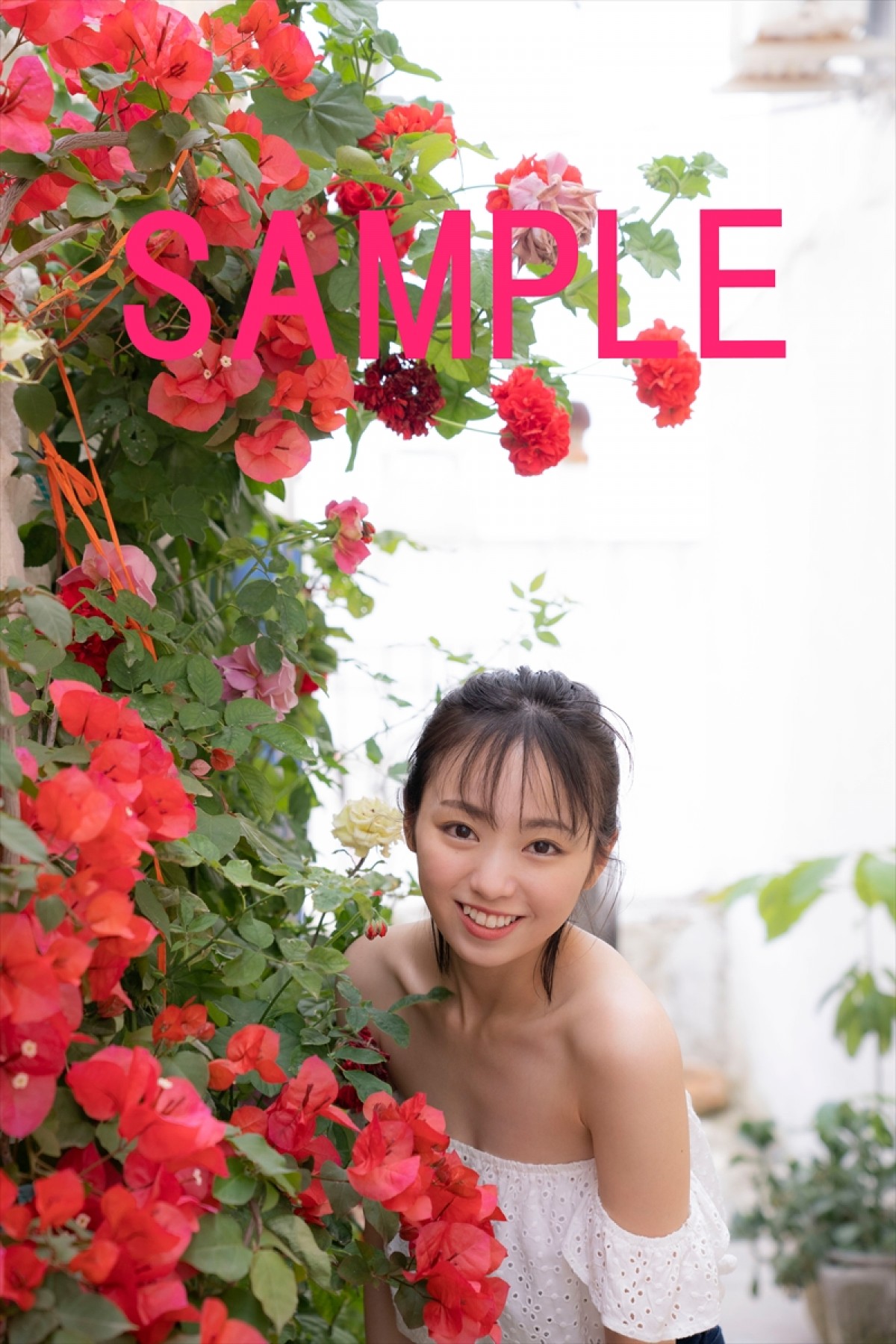 今泉佑唯、ファースト写真集タイトル決定　特典用カットも一挙公開