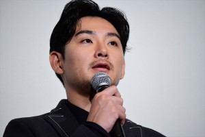 『泣き虫しょったんの奇跡』公開記念舞台挨拶に登壇した松田龍平