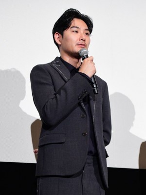 『泣き虫しょったんの奇跡』公開記念舞台挨拶に登壇した松田龍平