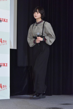『響 ‐HIBIKI‐』学生限定公開直前イベントに登場した平手友梨奈