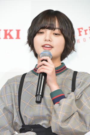 『響 ‐HIBIKI‐』学生限定公開直前イベントに登場した平手友梨奈