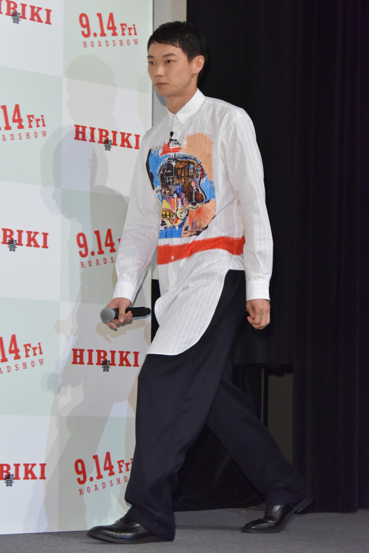 平手友梨奈、主演映画イベントへ元気に登場 “自転車練習”も告白