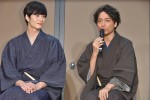 『昭和元禄落語心中』スタジオ取材会にて、左から岡田将生、山崎育三郎