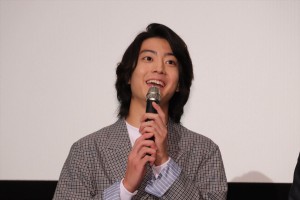 映画『覚悟はいいかそこの女子。』完成披露上映会に登場した伊藤健太郎