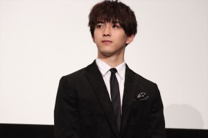 映画『覚悟はいいかそこの女子。』完成披露上映会に登場した甲斐翔真