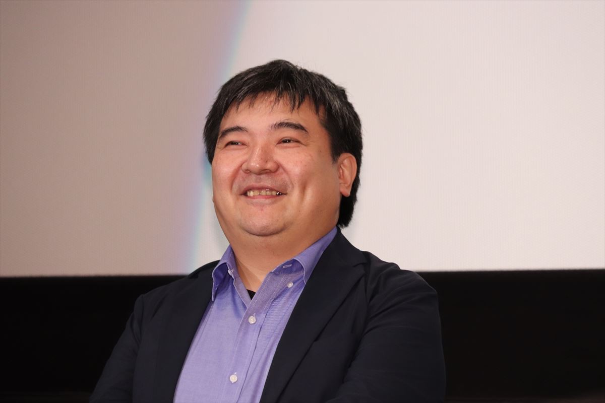 中川大志がエア壁ドン　男性キャスト陣の“愛の告白”にファン大興奮