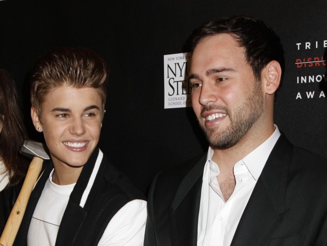 ジャスティン・ビーバー、スクーター・ブラウン、Justin Bieber, Scooter Braun