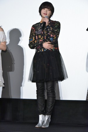 『響 ‐HIBIKI‐』初日舞台挨拶に登壇した平手友梨奈