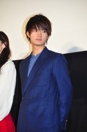 映画『3D彼女　リアルガール』公開記念舞台挨拶に登壇した佐野勇斗