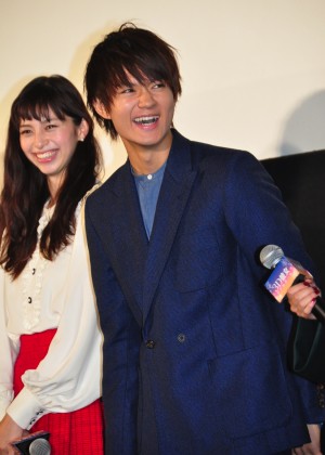 映画『3D彼女　リアルガール』公開記念舞台挨拶に登壇した佐野勇斗