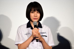 映画『あの頃、君を追いかけた』完成披露試写会に登壇した松本穂香