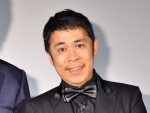 【写真】山ちゃん結婚で涙目!? 48歳・岡村隆史、哀愁ただようショット